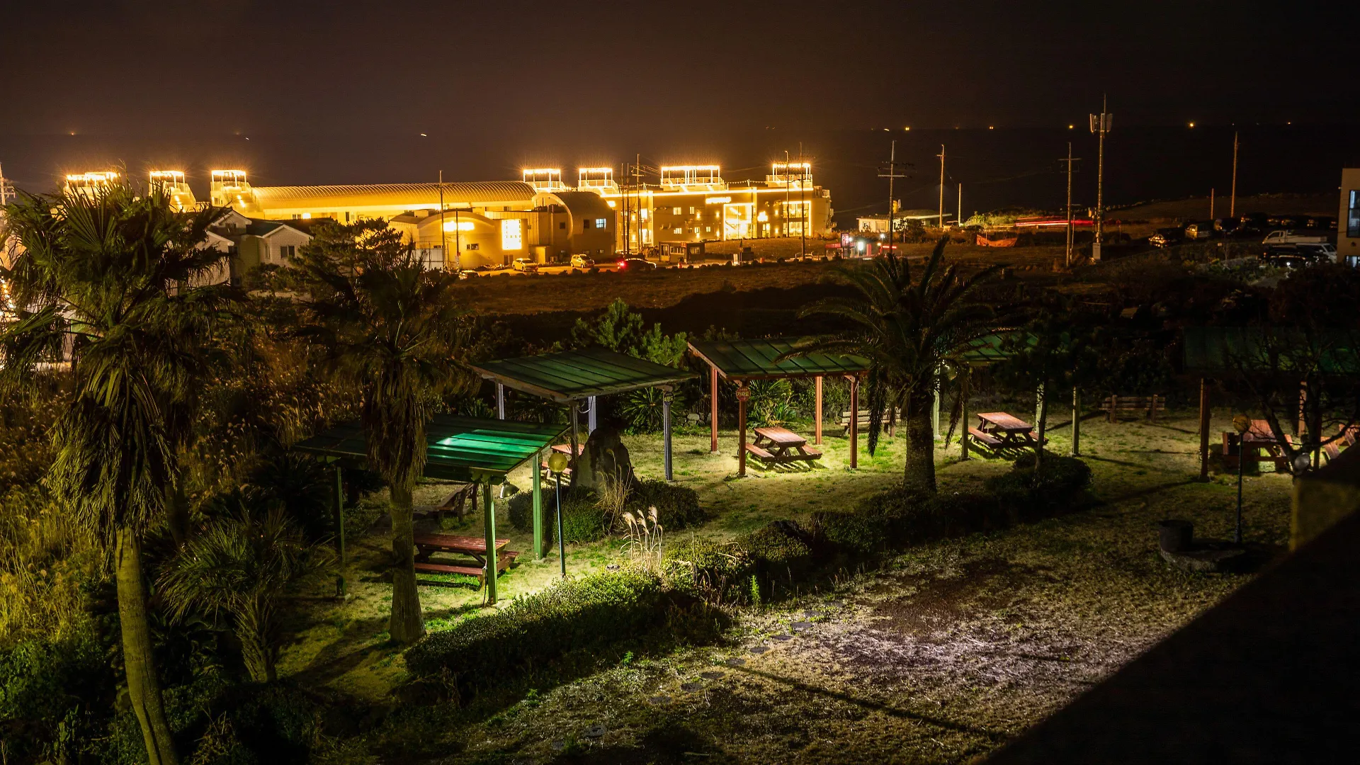 Jeju Tovice Condo Ocean Hotel